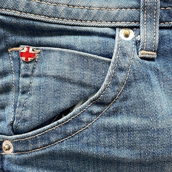 Sz25 Hudson Palerme Knee Cuffed Denim Shorts in Tribute wash VGUC - Picture 7 of 11